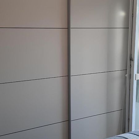 Apartment Puntamika Villa De Rosa - Ground Floor Zadar Eksteriør bilde