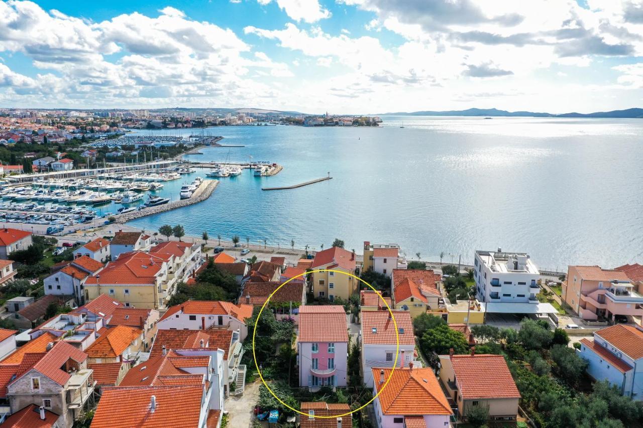 Apartment Puntamika Villa De Rosa - Ground Floor Zadar Eksteriør bilde